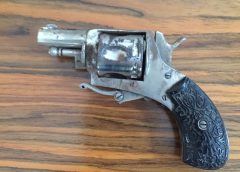Старинный револьвер из Киево-Могилянской Академии