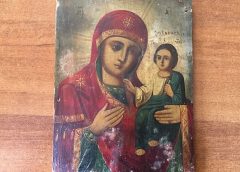 В аннексированный Россией Крым не дали вывезти копию Смоленской иконы Божией Матери