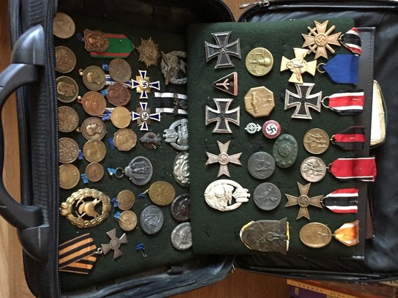 Из Украины не дали вывезти около 60 старинных медалей и нагрудных знаков
