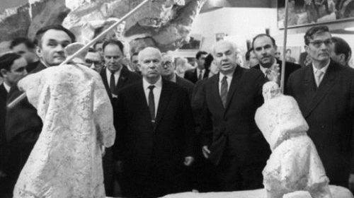 Посещение Никитой Хрущовым выставки в Манеже художников-авангардистов "Новая реальность"