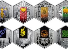 НБУ выпустил шестиугольные монеты из серебра для набора "До 100-річчя Національної академії наук України"