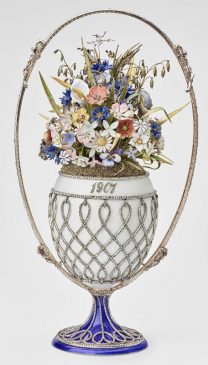 1901 год - яйцо пасхальное «Корзинка цветов»