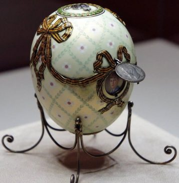 1916 год - императорское пасхальное яйцо «Орден Святого Георгия»