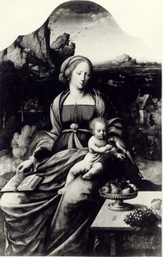 «Мадонна с младенцем и попугаем на фоне пейзажа» неизвестного мастера XVI века (111,5 х 72 см)