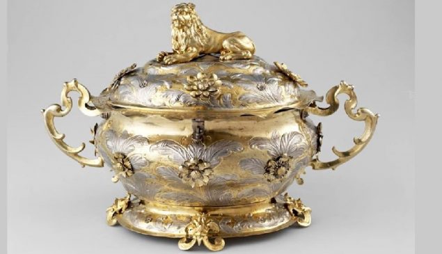 Серебряная крошня. Подарок шведского короля Карла ХII Петру I в 1699 году