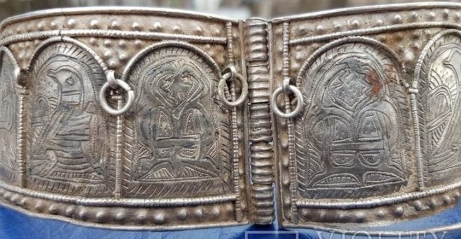 Сложновитые серебряные браслеты, средневековый КР
