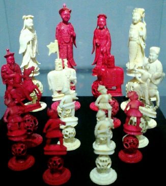 Декоративные шахматные пешки XIX века, Китай