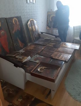 Похитители икон: в Украине задержали банду, обворовывавшую храмы (видео)