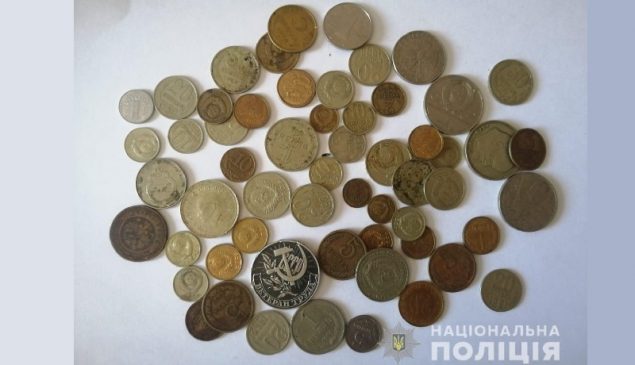 В Сумской области наркоман украл коллекцию монет и продал за бесценок